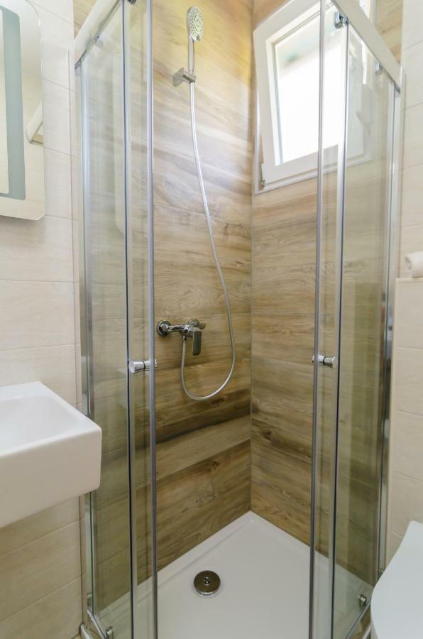 Privat Room Luka 扎达尔 外观 照片